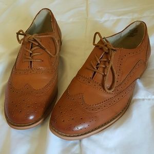 Womans Oxford Shoes