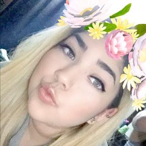 Meet your Posher, Brianna