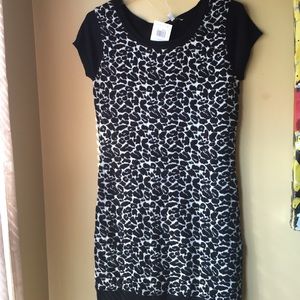 Black & White Printed Sweater Dress