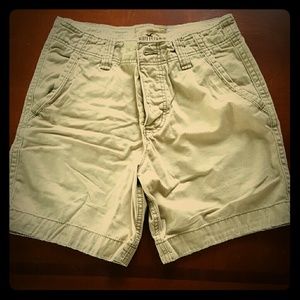 Men's Hollister shorts -like new!