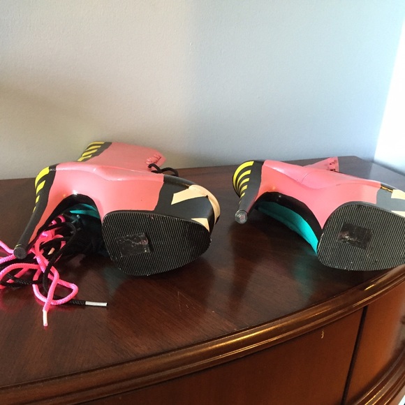 Barbee Bootz colorblock booties