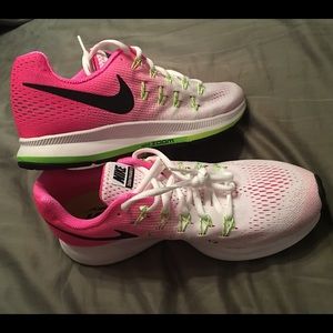 NEW Nike Air Zoom Pegasus 33 Running shoes 8.5