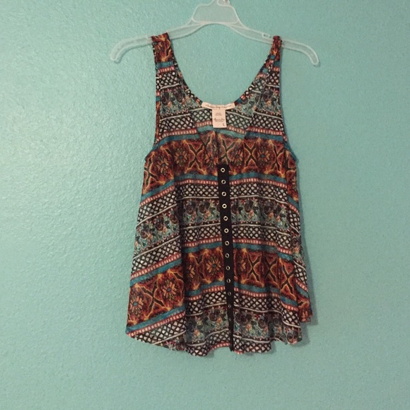 Sheer patterned tank top!! - Picture 1 of 3