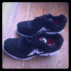 Ampla running shoes. Brand new.