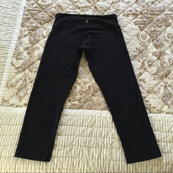 Lululemon Athletica tight reversible crops