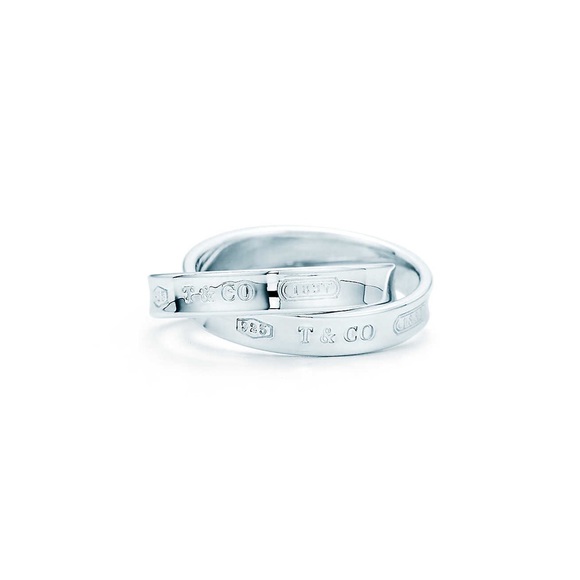 Tiffany & Co. Interlocking Circles Ring -- Size 5