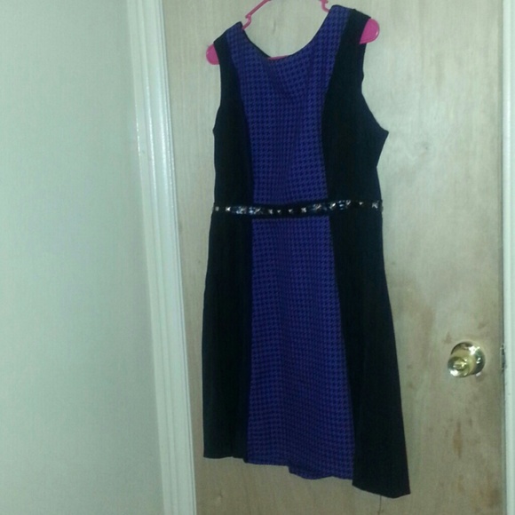 Purple Black No sleeve dress