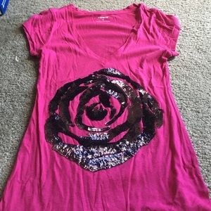 Pink express vneck