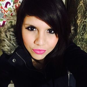 Meet your Posher, Viridiana