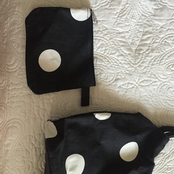 Tote bag with embroidered "H" on front! - Picture 2 of 4