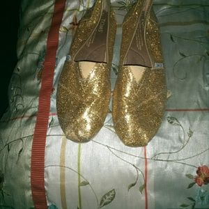 Toms sz 8