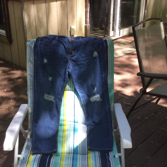 Old Navy Cropped boyfriend jeans