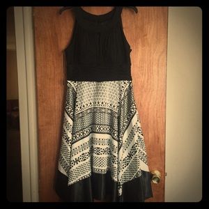 Stunning black and white dress