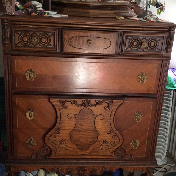 "Let's POSH Lounge Together" Eco Eka 🔋☀️♻️ - Picture 4 of 9