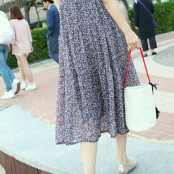 Set - Picture 3 of 4