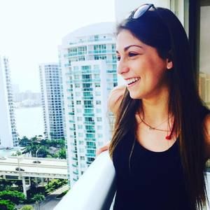 Meet your Posher, Daniella