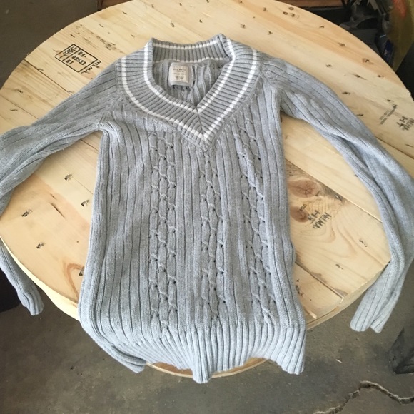 Women's gray cable knit sweater