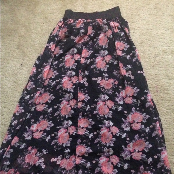 Floral maxi skirt