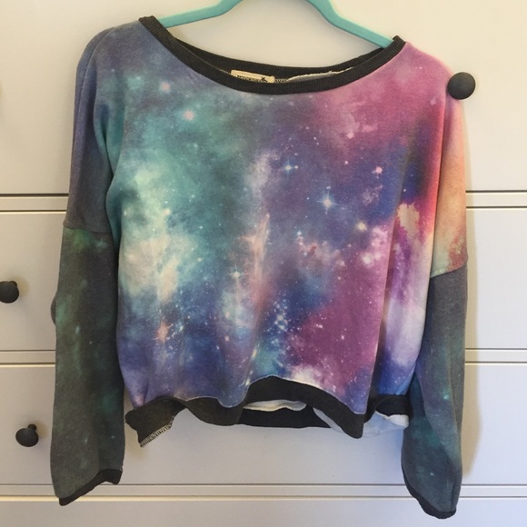 Space print cropped lightweight sweatshirt