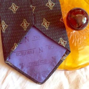Nautica Accessories - Nautical Nautica Diamond Flower Black Maroon Tie Nautica Accessories - Nautical Nautica Diamond Flower Black Maroon Tie