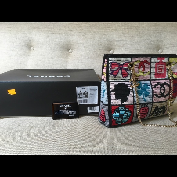 Channel purse no box - Picture 3 of 4