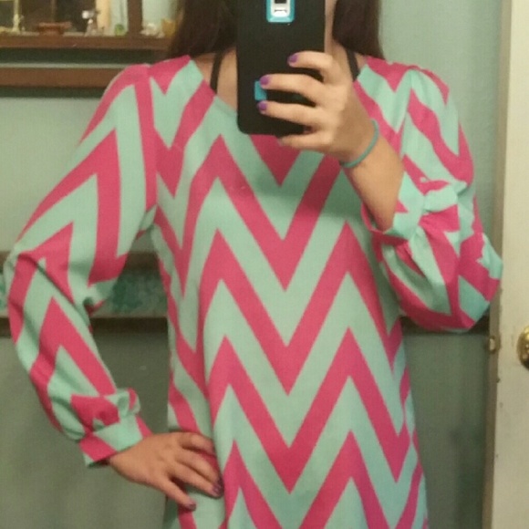 Turquoise and pink dress - Picture 1 of 4