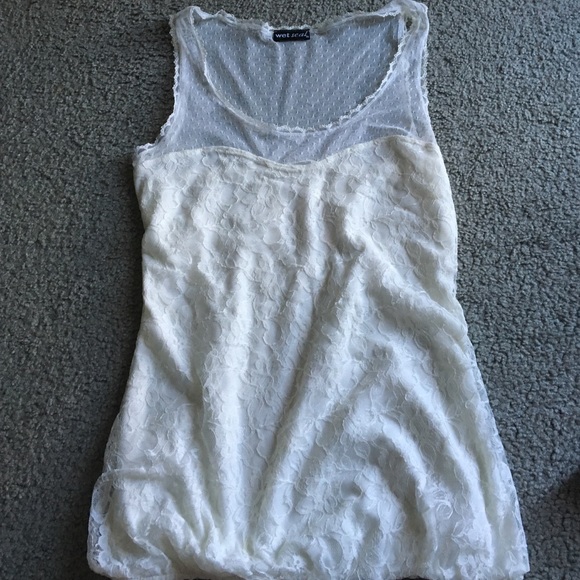 White lack tank top!