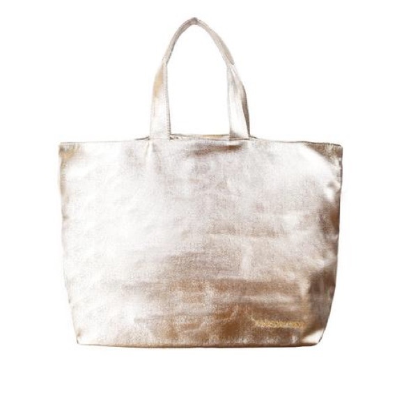 Glamorous Metallic Gold Carryall tote 😍 - Picture 5 of 8