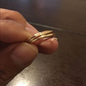 3 band  ring 14k yellow gold sz 7.5