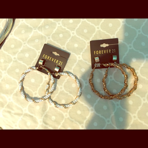 Woman's Earrings
