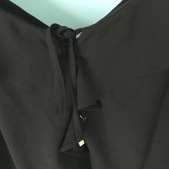Simple and Elegant Black Blouse - Picture 2 of 4