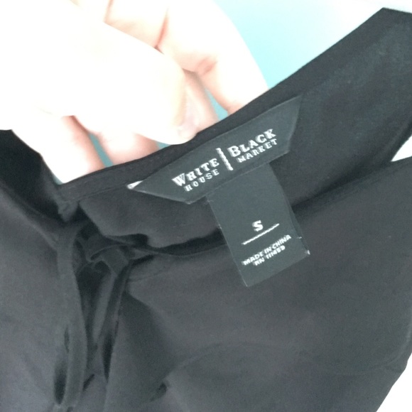 Simple and Elegant Black Blouse - Picture 4 of 4