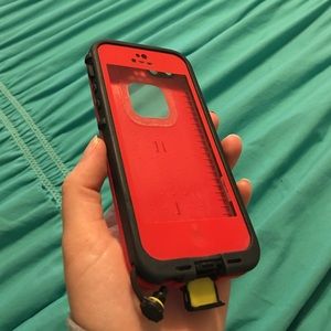 iPhone 5 LifeProof case