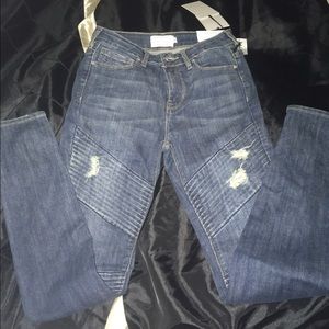 Kendall Kylie jeans