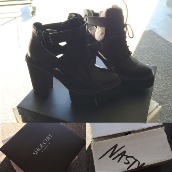 Lace up Cutout Bootie