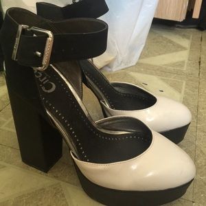 Circus by Sam Edelman platforms