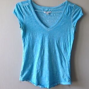 American Eagle sky blue tee