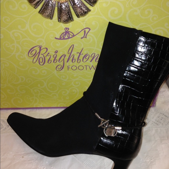 Brighton black micro/croc leather boots w/charms