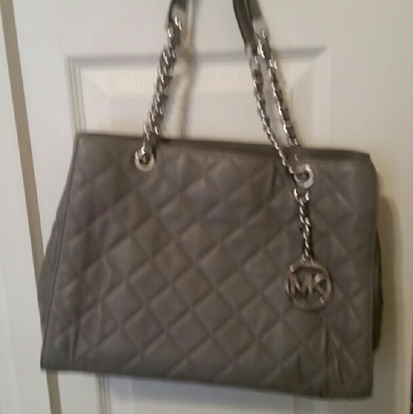 MK SUSANNAH QUILTED TOTE**Want to Trade** - Picture 3 of 4