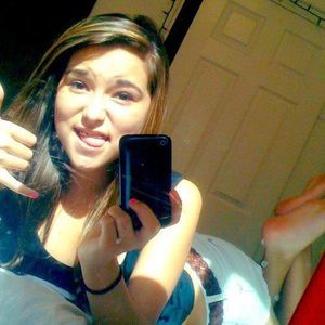 Meet your Posher, Alyssa