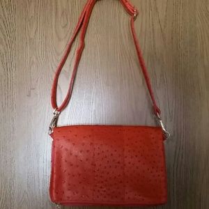 Crossbody purse