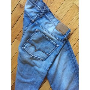 Guess Jeans
