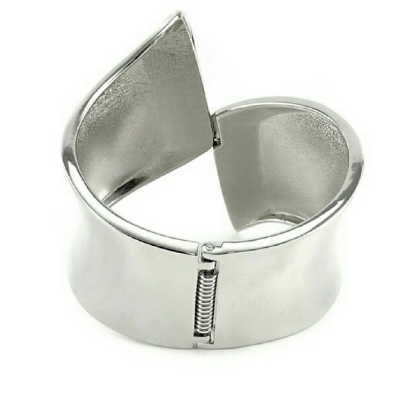 Geometric Cuff Bracelet - Picture 4 of 4