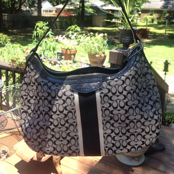 coach purse - Picture 4 of 4
