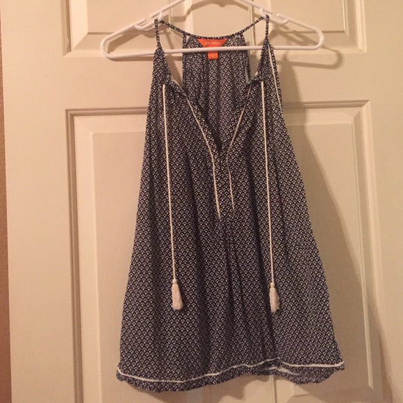 Navy razor back tank