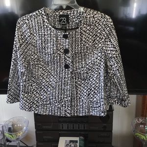 Jacket with three quarter cuffed sleeves