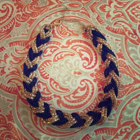 Pretty Gold/Navy choker necklace like NEW!!