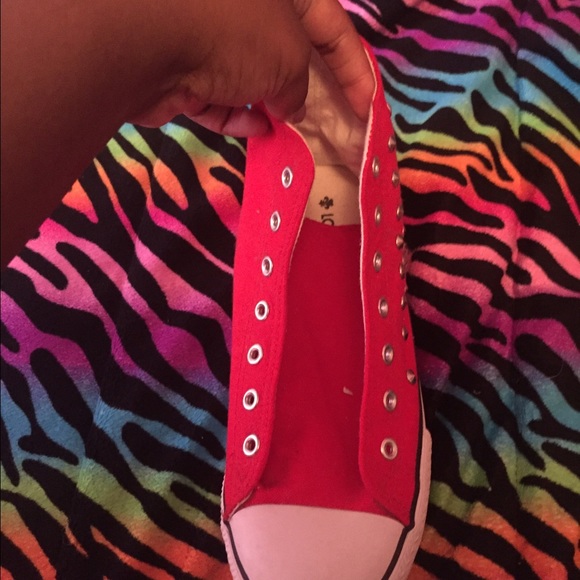 Gem Converse💋 - Picture 3 of 4