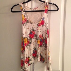 Rewind SZ S, Floral tank with lace back on top