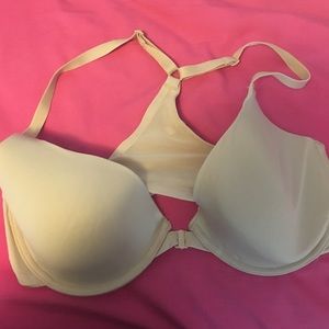 34 D nude bra